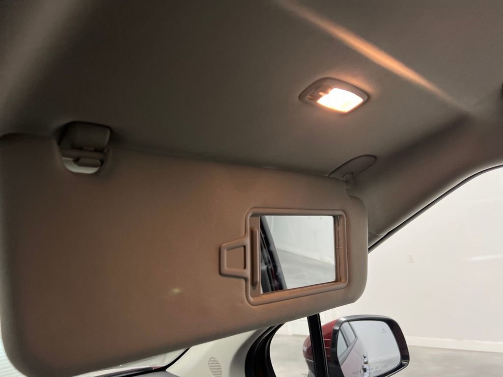 Used 2024 Kia Carnival LX image 65