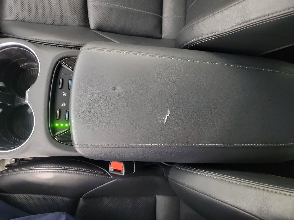 Used 2021 Toyota Venza Limited image 33