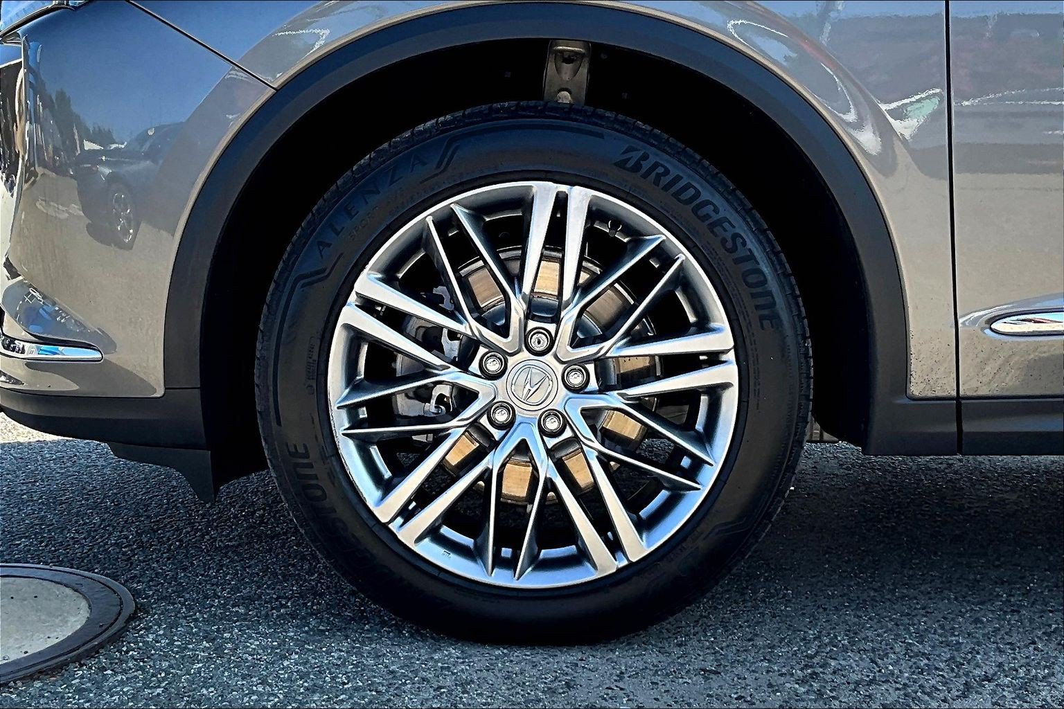 Used 2024 Acura MDX SH-AWD w/ Advance Package image 8
