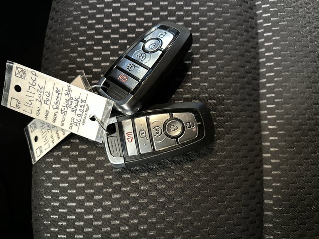 Certified 2025 Ford Escape ST-Line Elite image 24