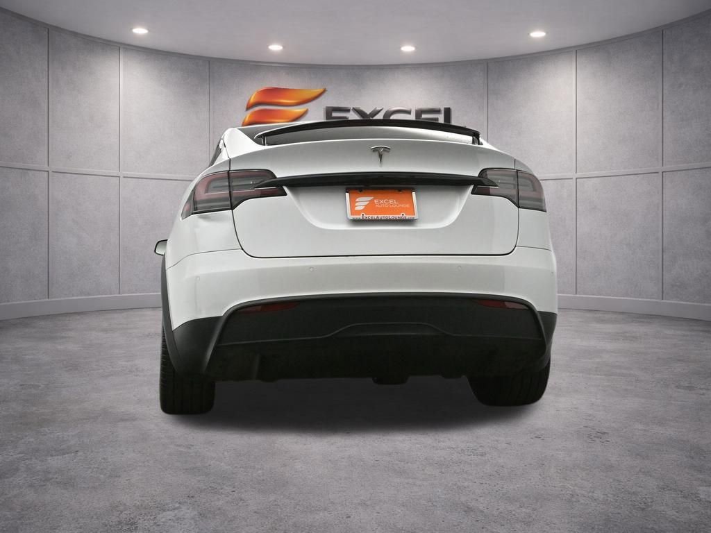 Used 2022 Tesla Model X image 46