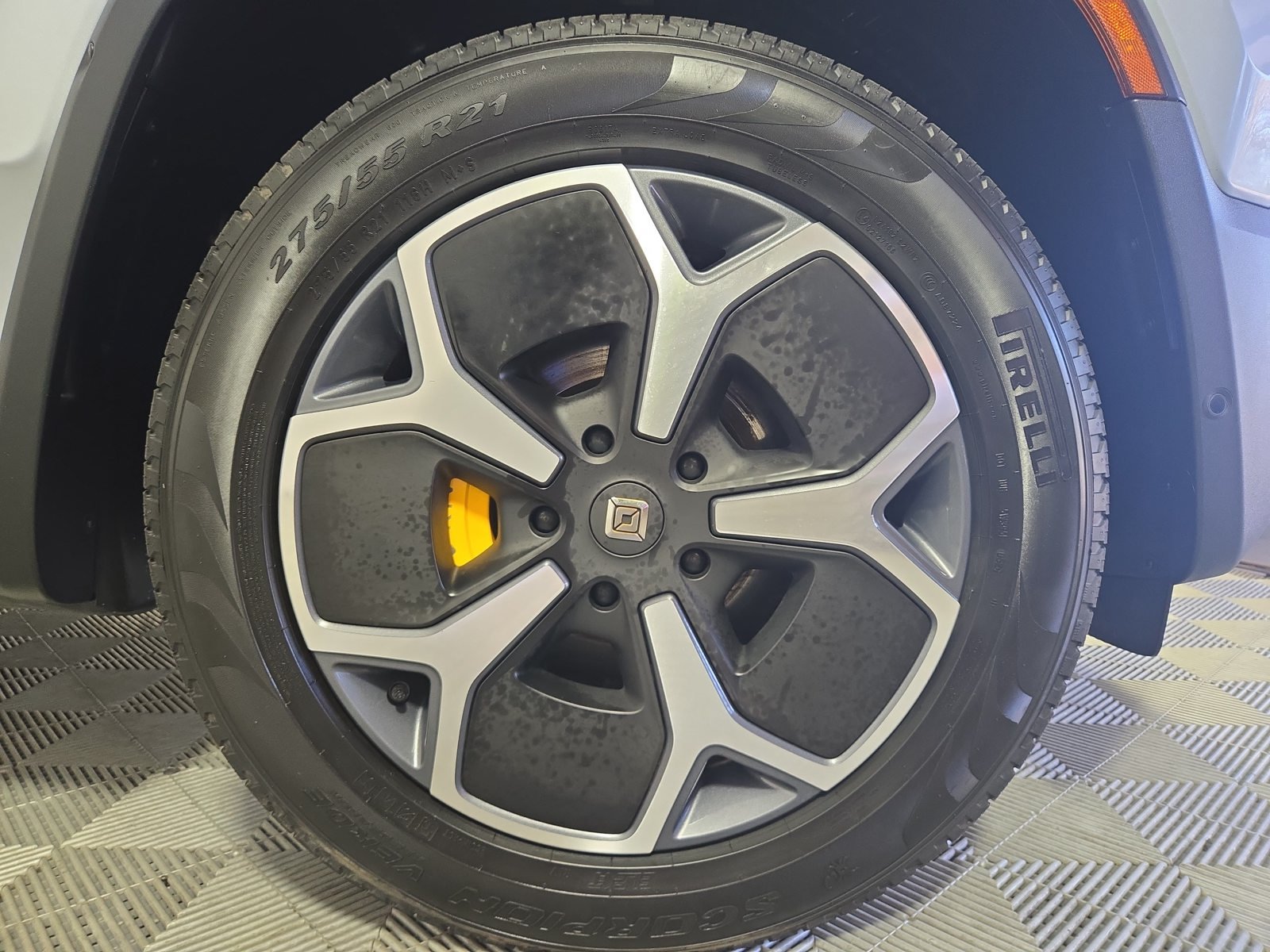 Used 2024 Rivian R1S Adventure Quad AWD/4WD image 11