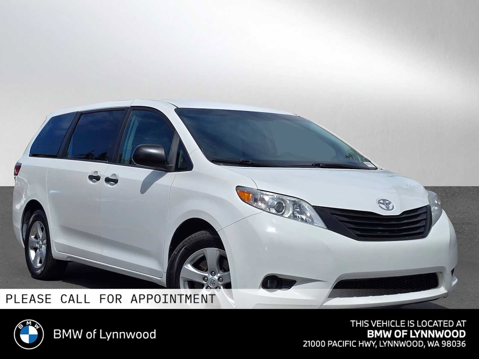 Used 2017 Toyota Sienna L FWD image 1