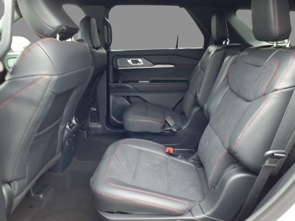 New 2026 Ford Explorer ST image 5