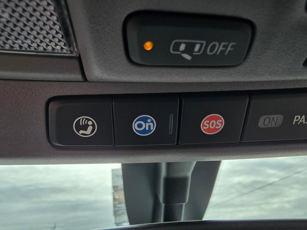 Used 2022 Chevrolet Silverado 2500 LTZ w/ LTZ Texas Edition image 24