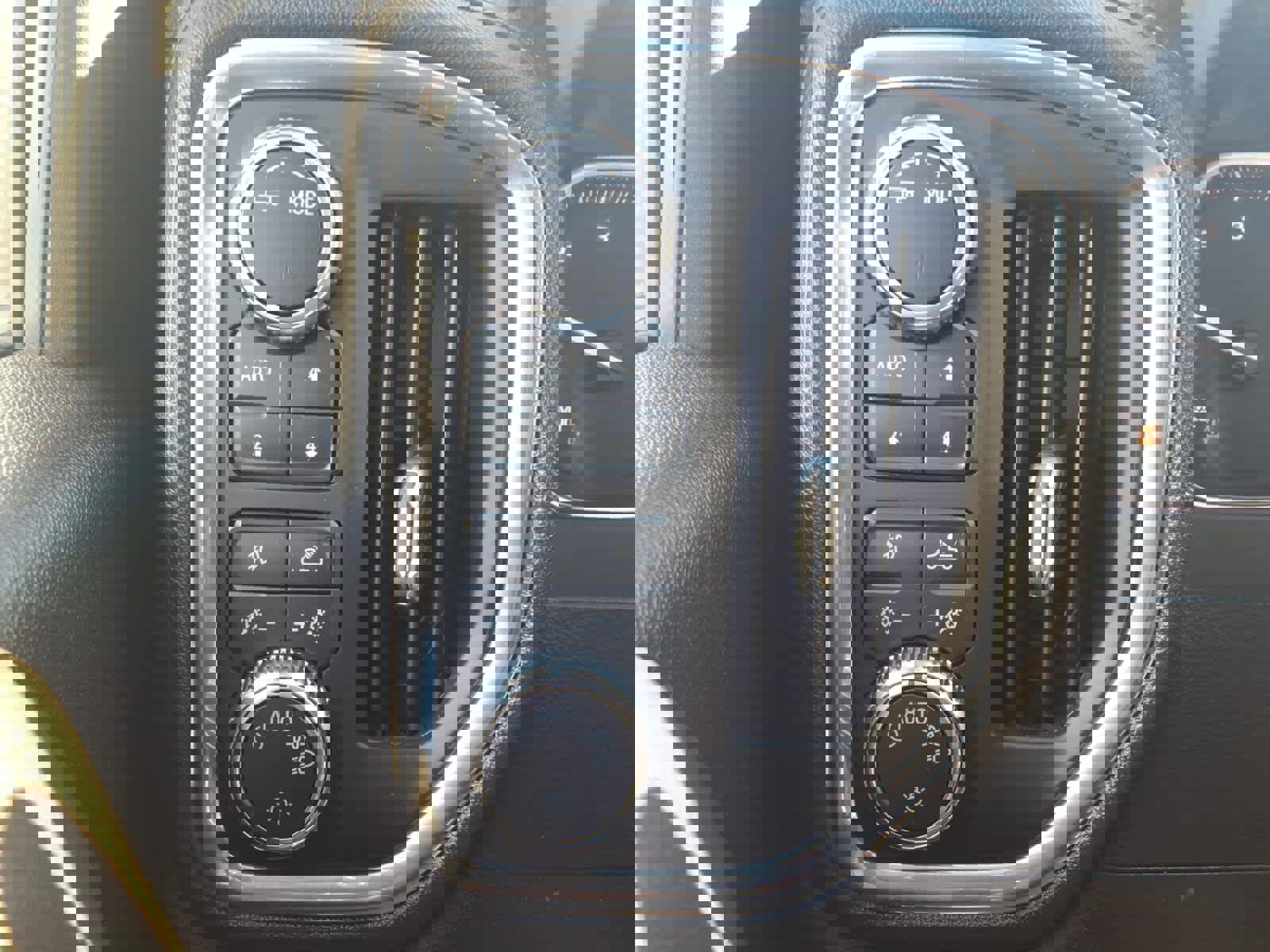 Used 2023 GMC Sierra 2500 SLE w/ SLE Convenience Package image 16