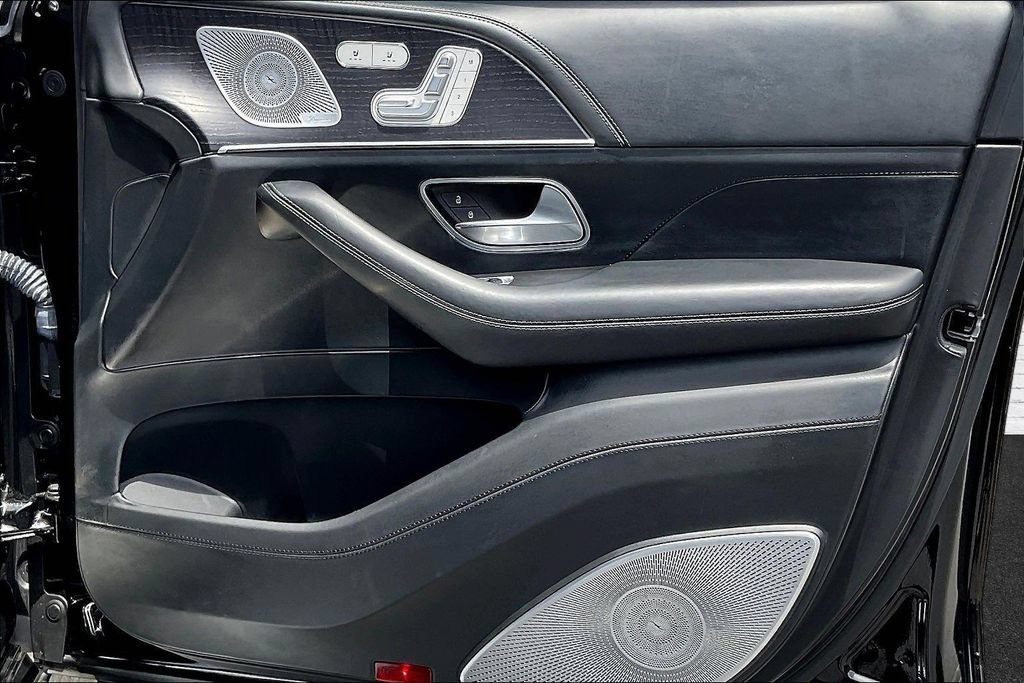 Used 2021 Mercedes-Benz Maybach GLS 600 4MATIC image 27