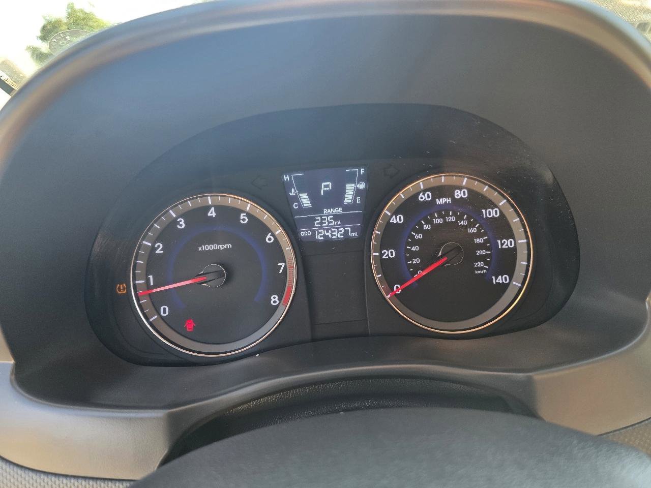 Used 2014 Hyundai Accent GLS FWD image 9