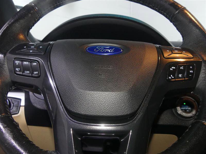 Used 2016 Ford Explorer XLT w/ Equipment Group 202A AWD/4WD image 32
