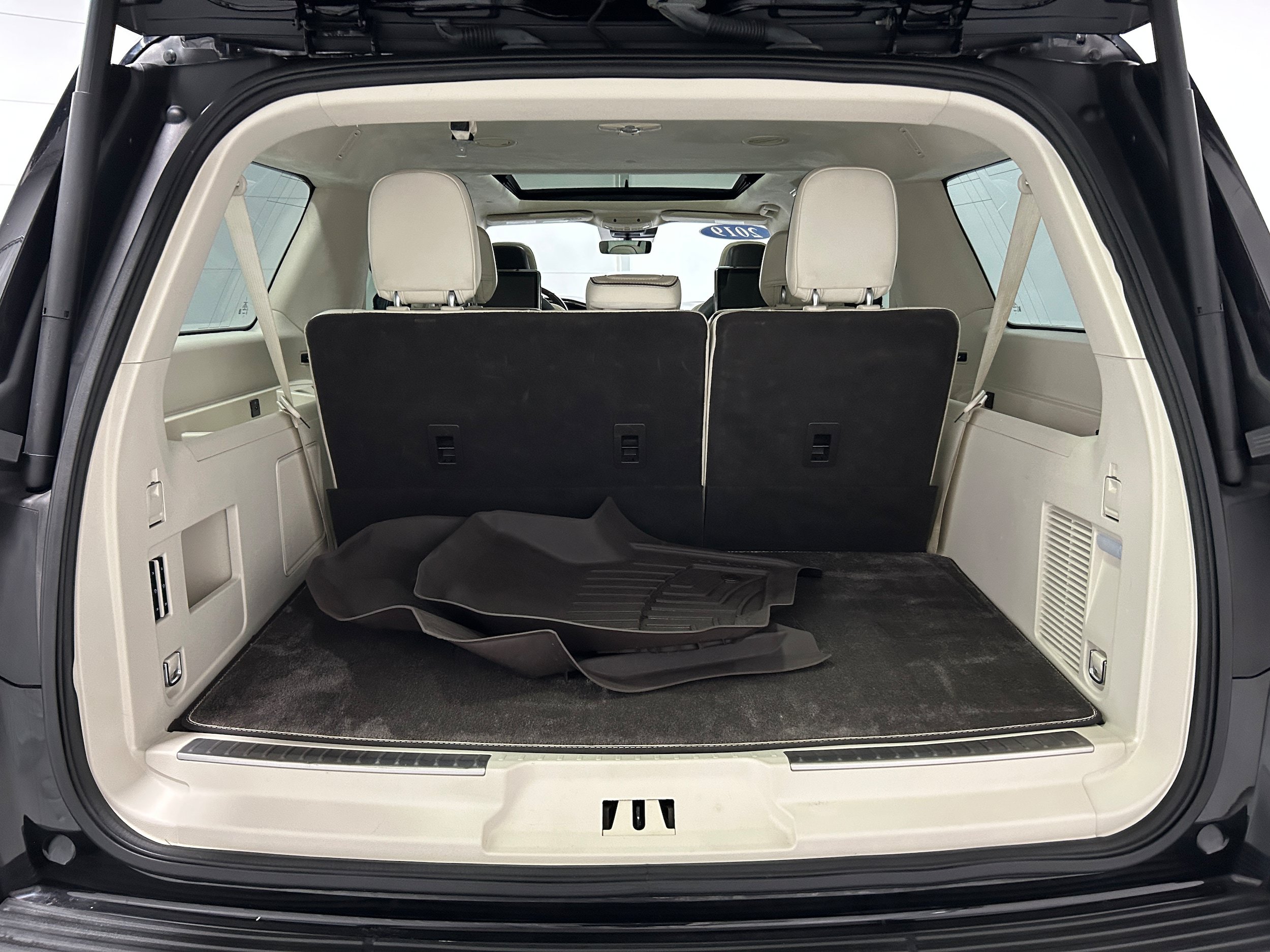 Used 2019 Lincoln Navigator L Black Label AWD/4WD image 38