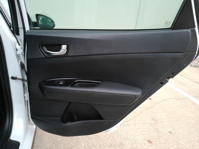 Used 2019 Kia Optima SX image 26