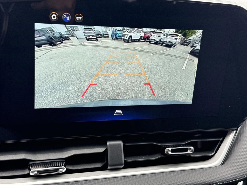 Used 2025 Chevrolet Equinox LT image 13