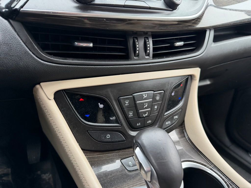Used 2020 Buick Envision Preferred w/ LPO, Cargo Package FWD image 16