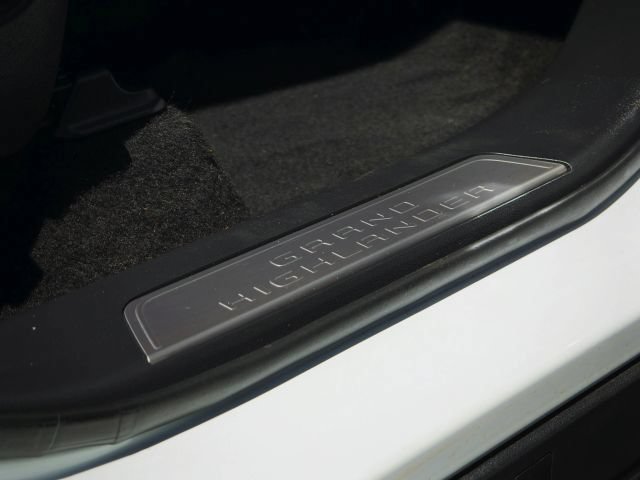 Used 2024 Toyota Grand Highlander AWD Hybrid image 32