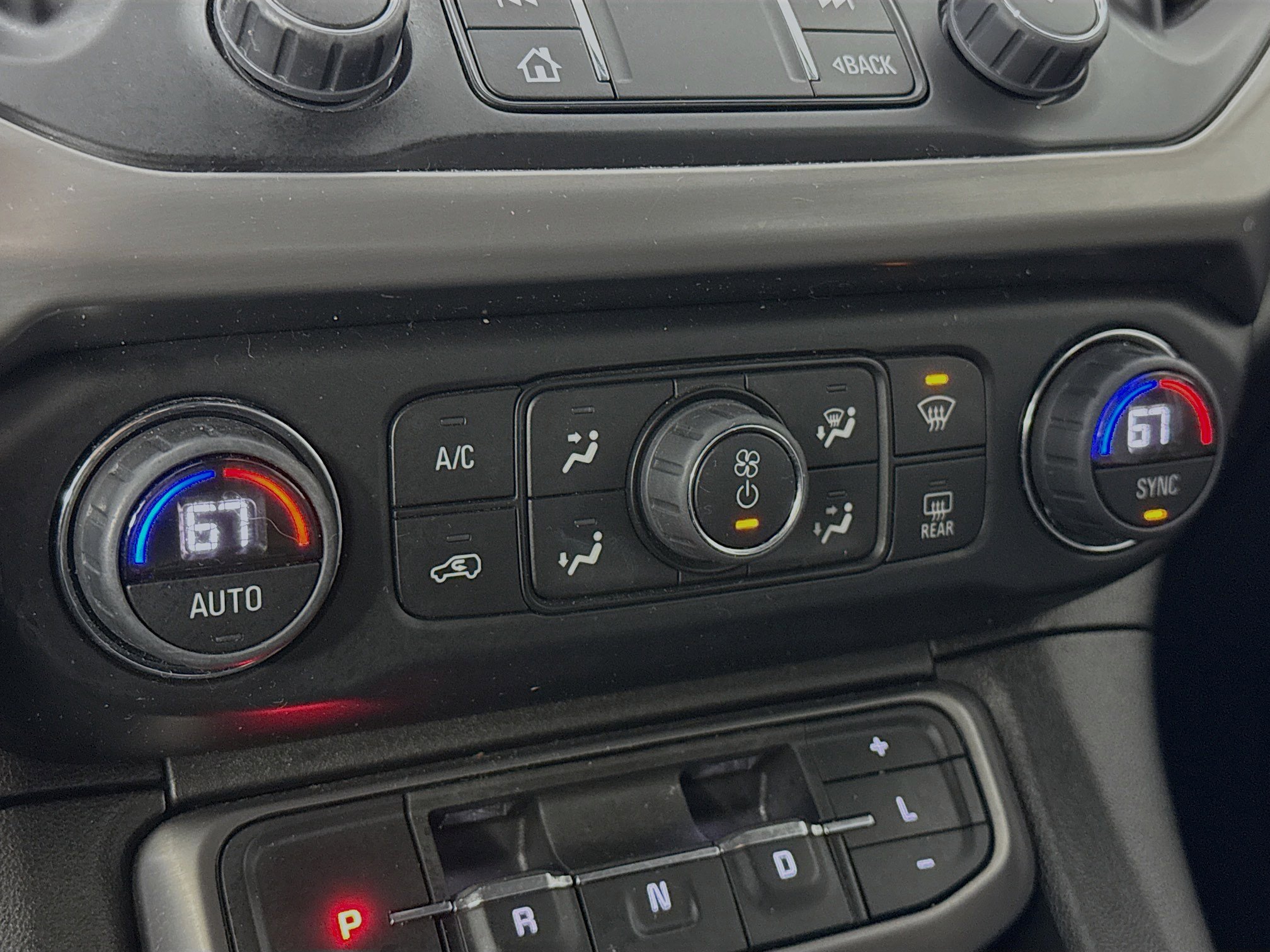 Used 2023 GMC Acadia AT4 w/ Technology Package image 35