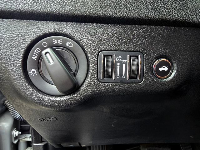 Used 2023 Dodge Charger SXT image 17