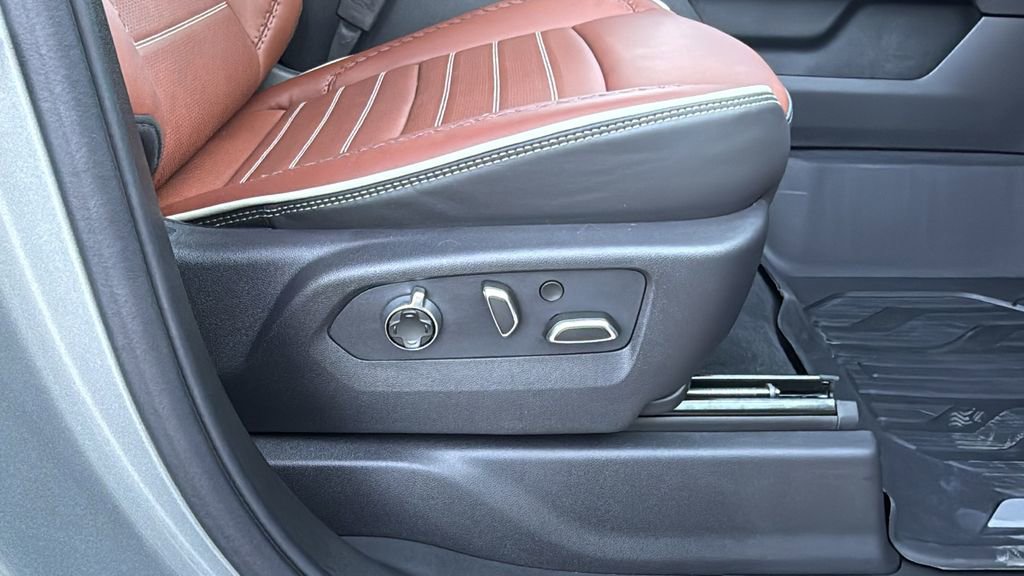 Used 2026 GMC Sierra 2500 Denali Ultimate image 28