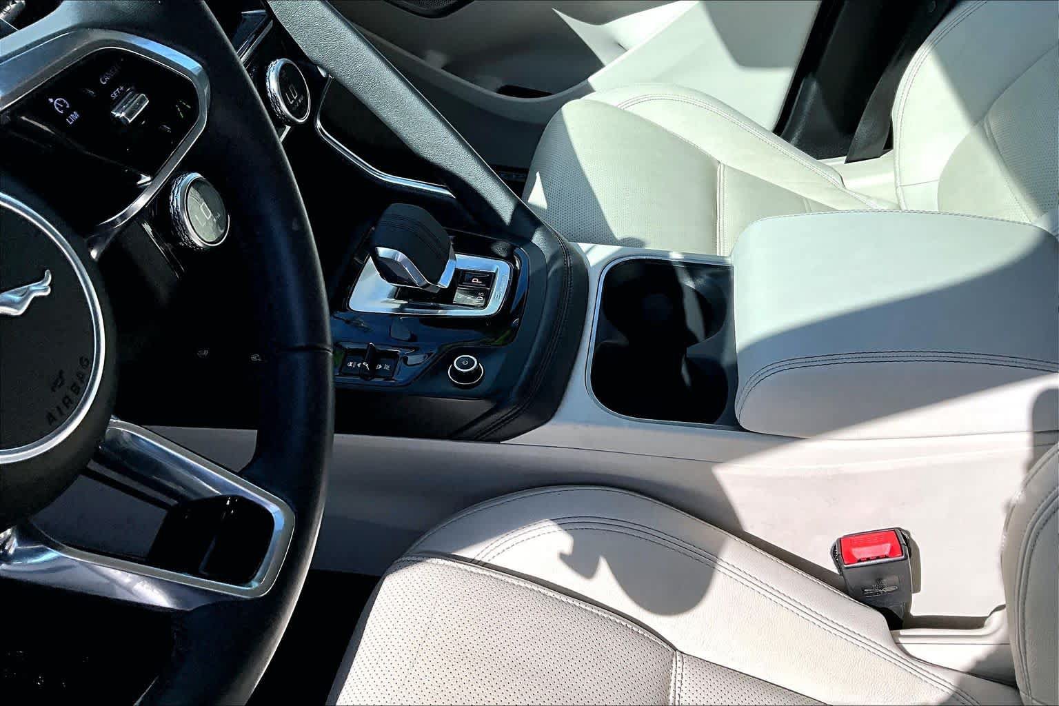 Used 2022 Jaguar E-PACE SE AWD/4WD image 17