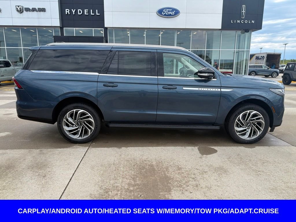 New 2027 Lincoln Navigator L Premier AWD/4WD image 2