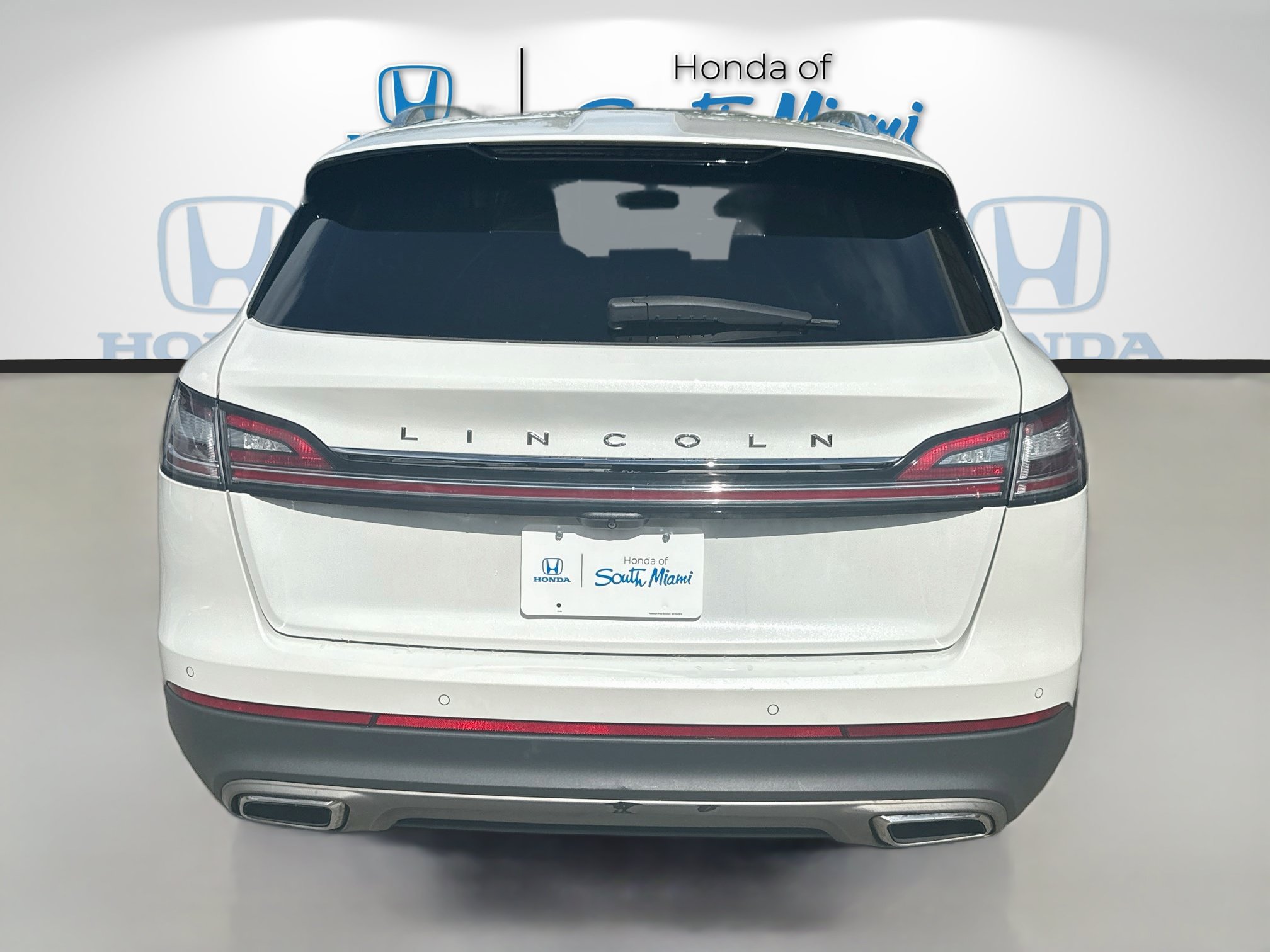 Used 2023 Lincoln Nautilus AWD w/ Premium Package image 6
