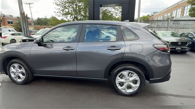 Used 2023 Honda HR-V LX image 5