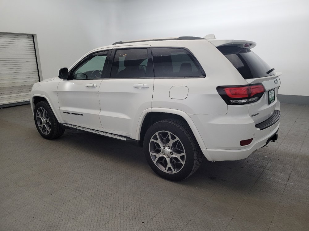 Used 2019 Jeep Grand Cherokee Overland AWD/4WD image 3