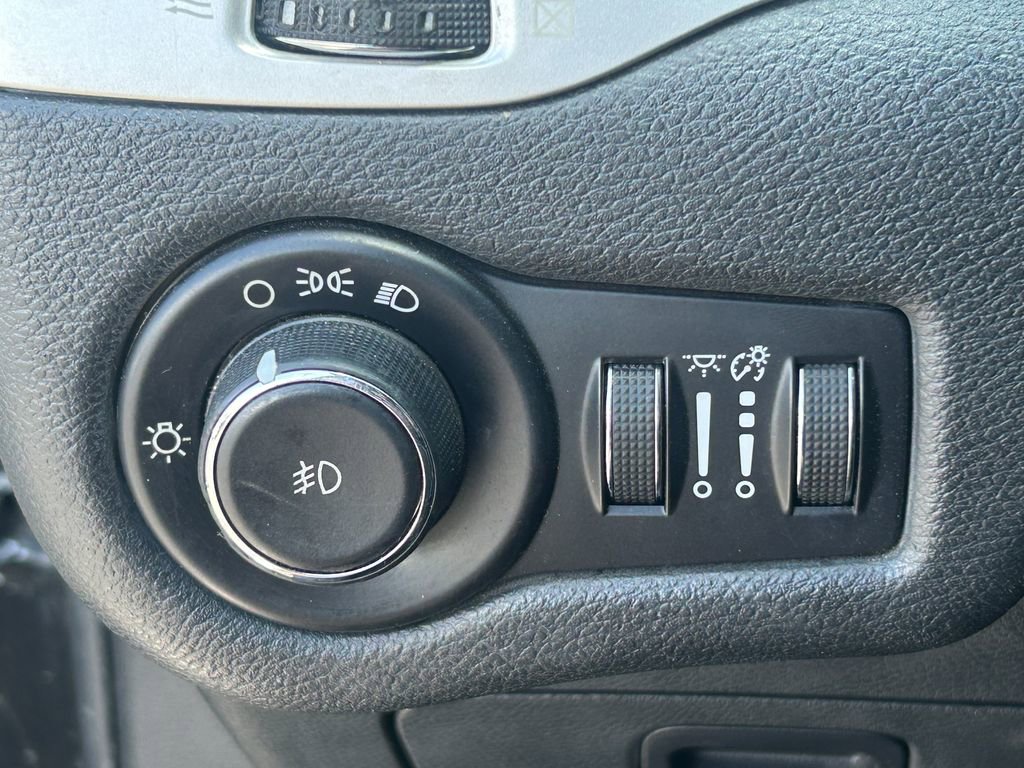 Used 2014 Jeep Cherokee Trailhawk w/ Leather Interior Group AWD/4WD image 24