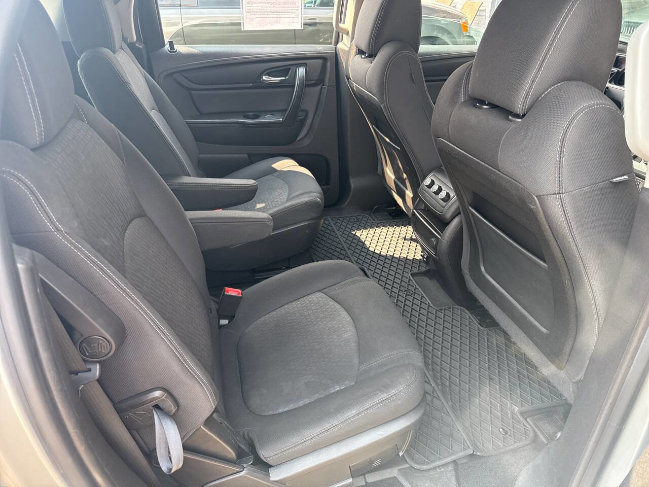 Used 2016 GMC Acadia SLE image 11