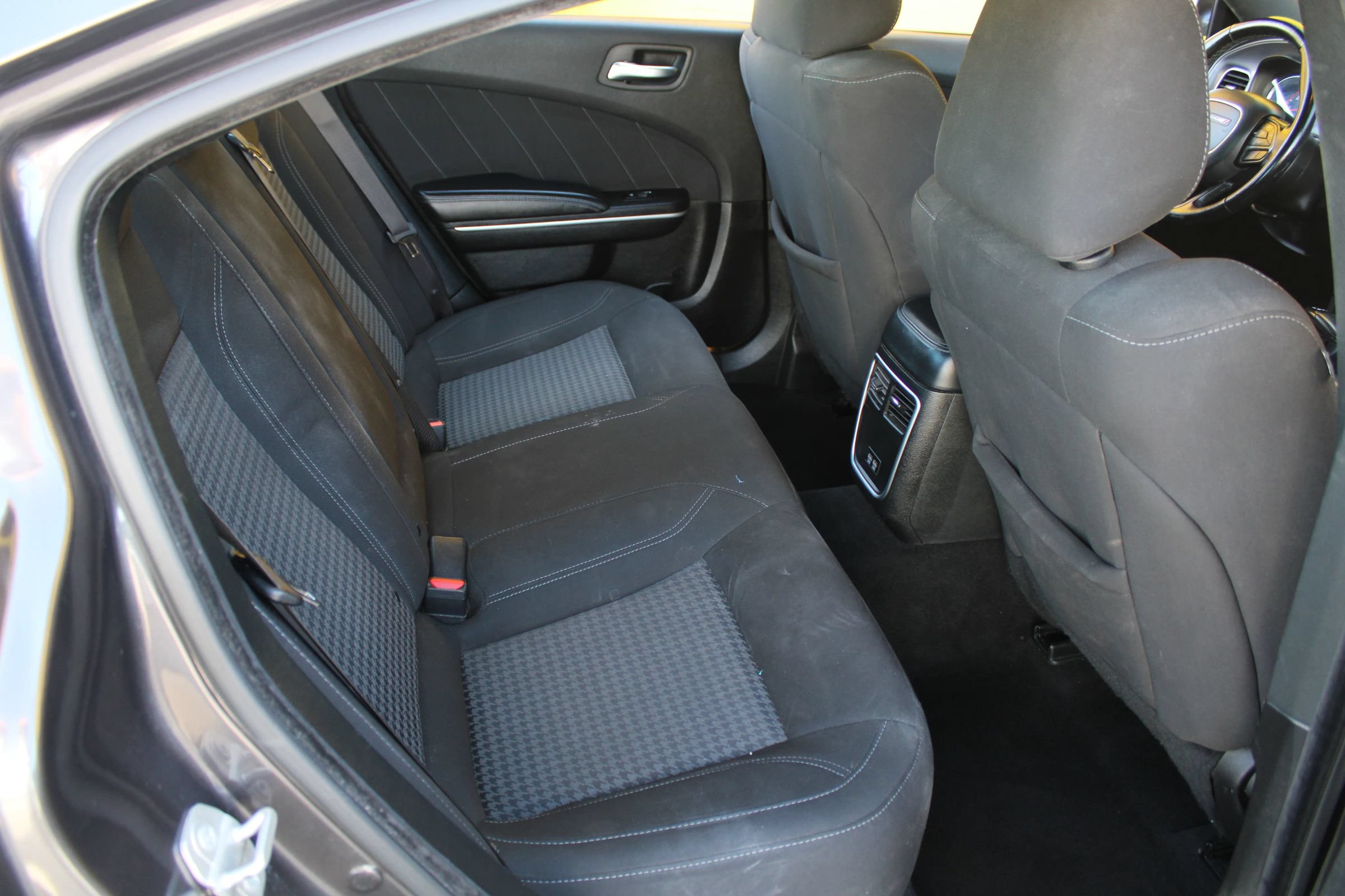 Used 2023 Dodge Charger SXT RWD image 11