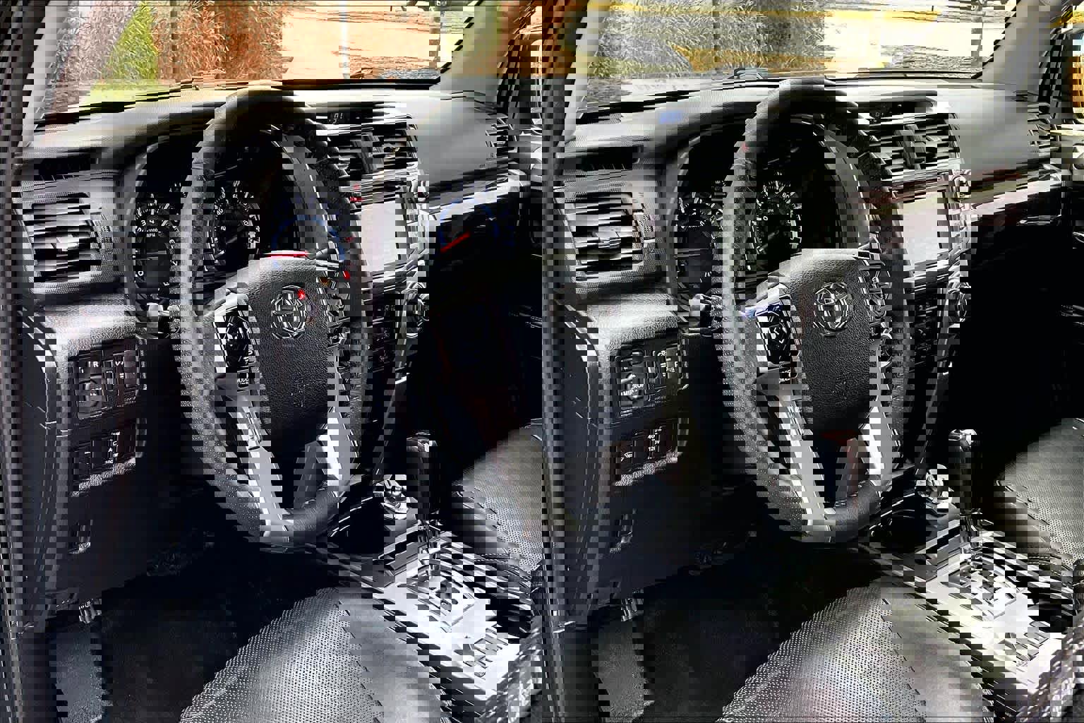 Used 2018 Toyota 4Runner Limited image 17