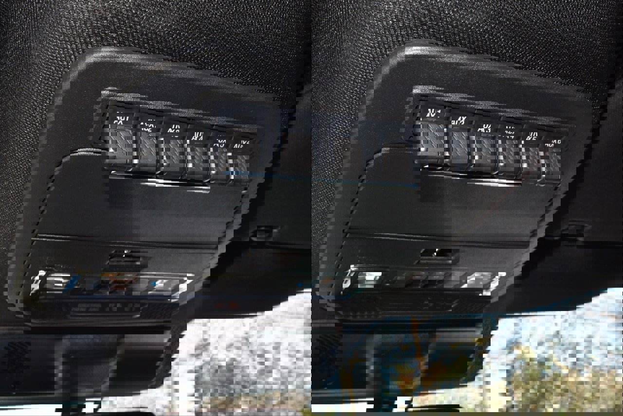 Certified 2025 Ford F150 Raptor image 33