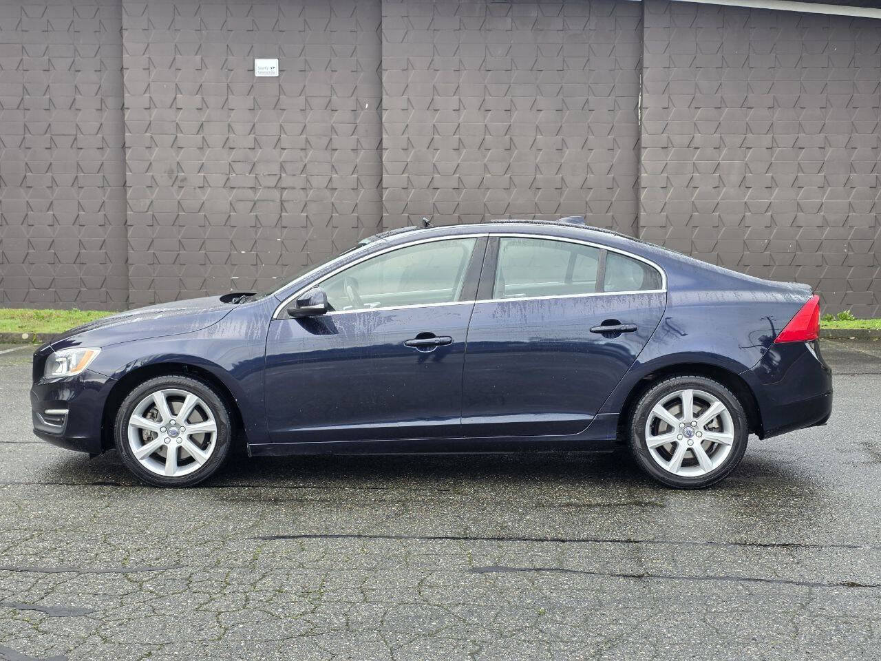 Used 2016 Volvo S60 T5 Premier AWD/4WD image 4