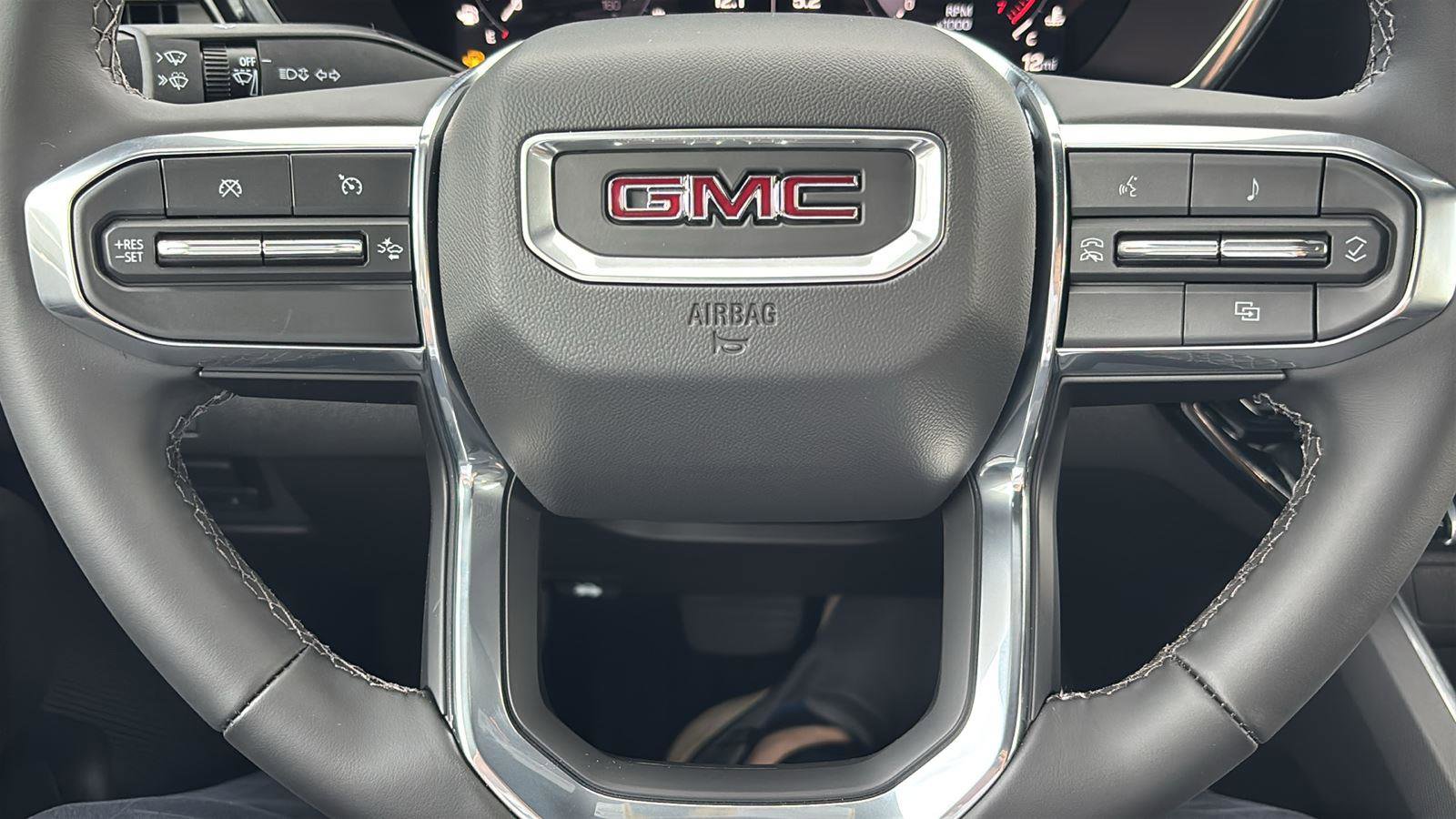 New 2026 GMC Canyon Elevation w/ Convenience Package RWD image 25