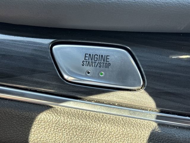Used 2023 Buick Enclave Premium w/ Experience Buick Package FWD image 17