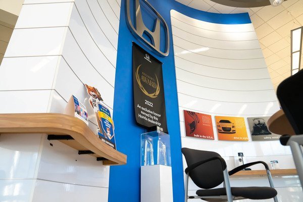 Used 2022 Ford Explorer Limited w/ Equipment Group 301A image 10