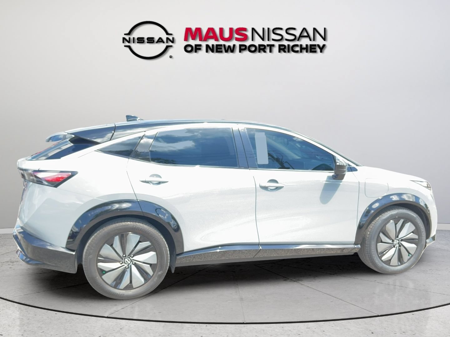 Certified 2025 Nissan Ariya FWD image 20