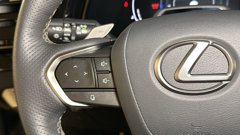 Used 2024 Lexus RX 500h F Sport w/ Convenience Package AWD/4WD image 32