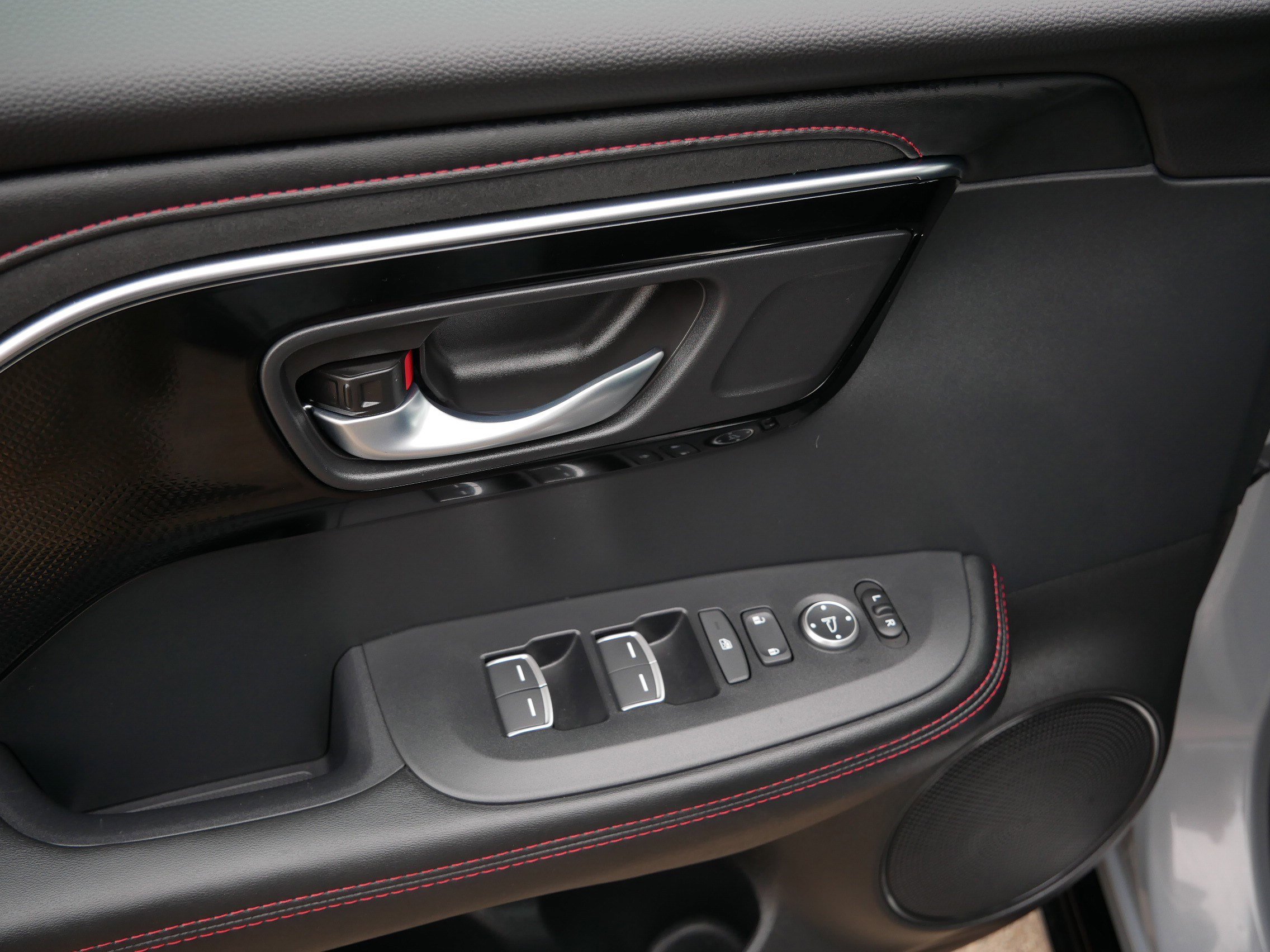 Certified 2025 Acura ADX A-Spec image 20