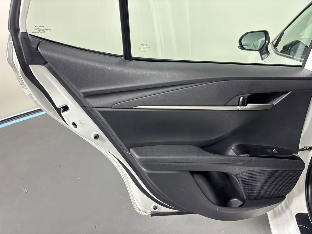 Certified 2025 Toyota Camry LE w/ Convenience Package image 30