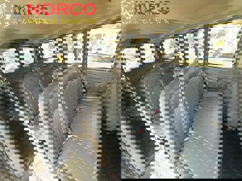 Used 2014 Chevrolet Express 3500 LS image 4