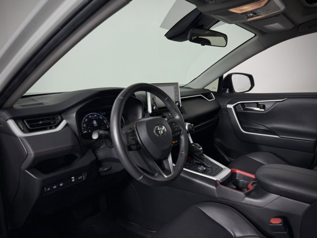 Used 2020 Toyota RAV4 TRD Off-Road image 4