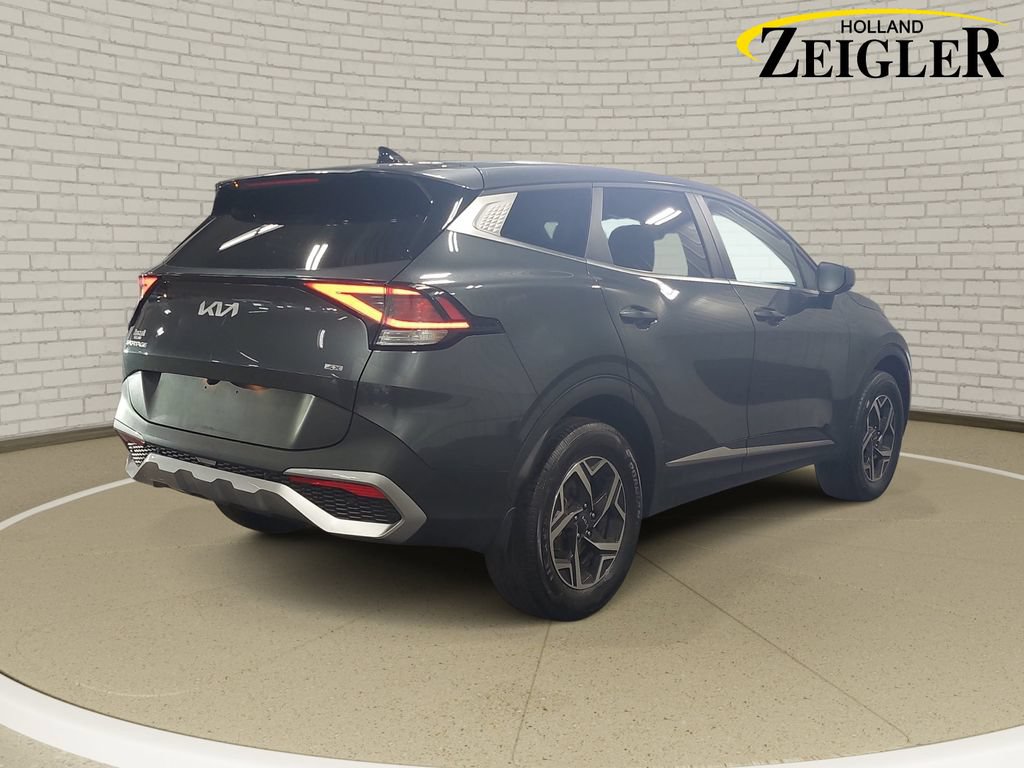 Used 2023 Kia Sportage LX AWD/4WD image 5