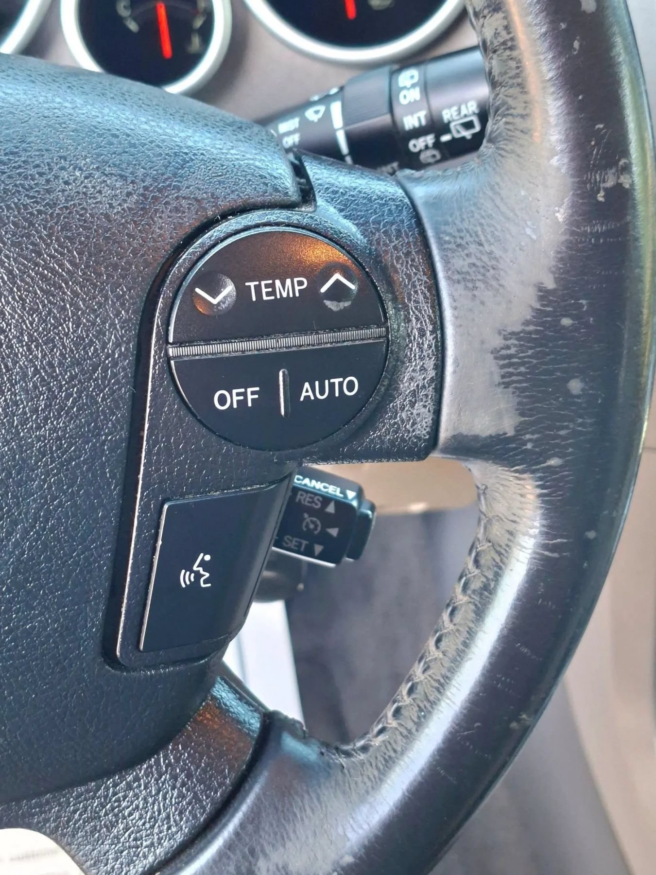 Used 2013 Toyota Sequoia Limited AWD/4WD image 30