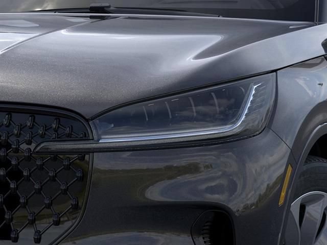 New 2026 Lincoln Aviator AWD w/ Jet Appearance Package image 18