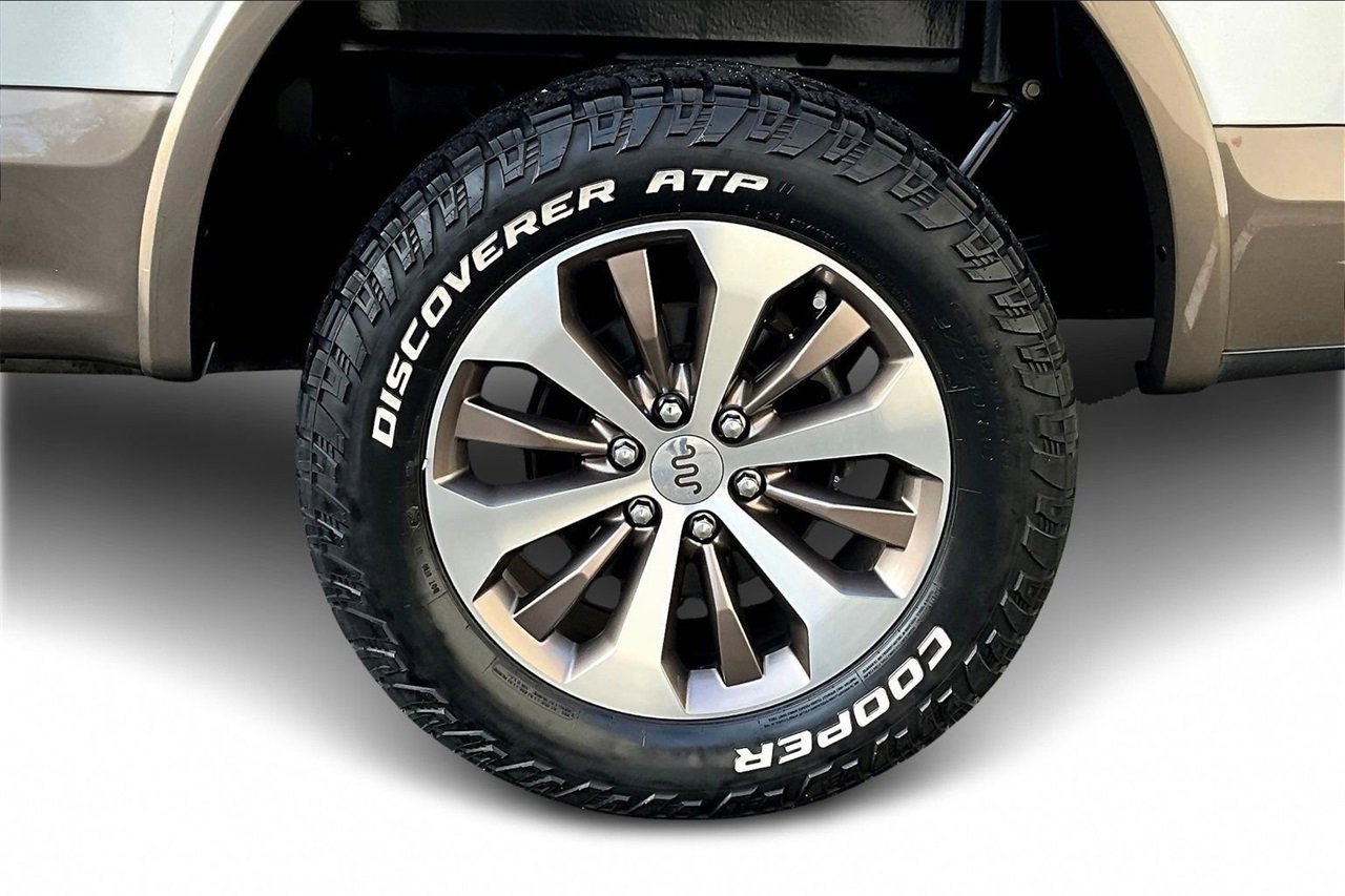 Used 2018 Ford F150 King Ranch w/ Equipment Group 601A Luxury image 33