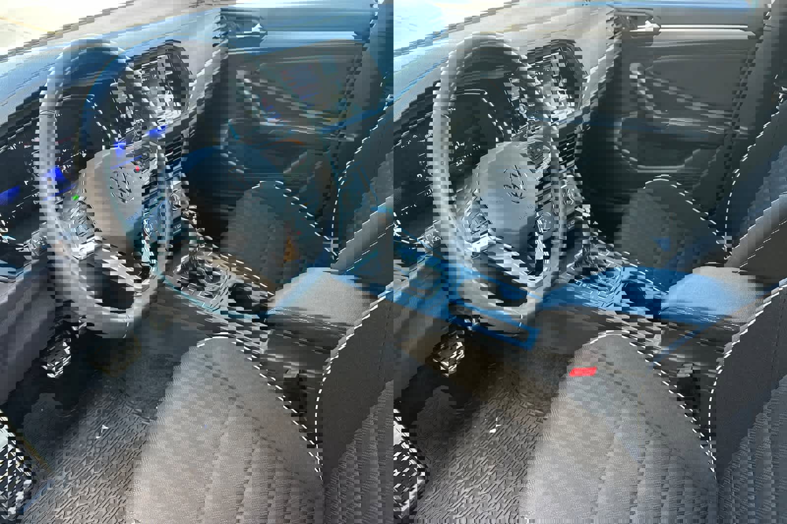 Used 2024 Volkswagen Jetta Sport image 9