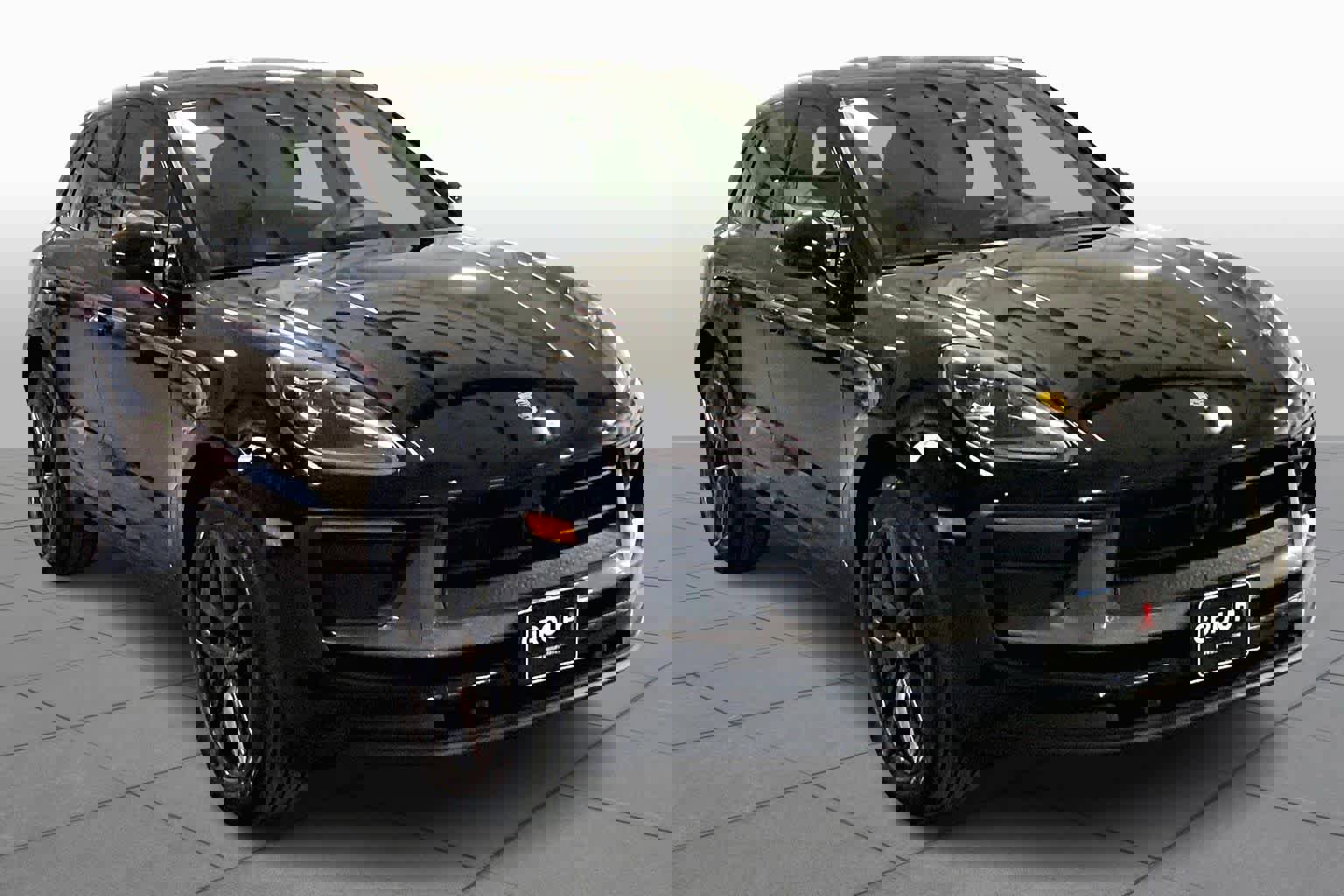 Used 2023 Porsche Macan Turbo image 3