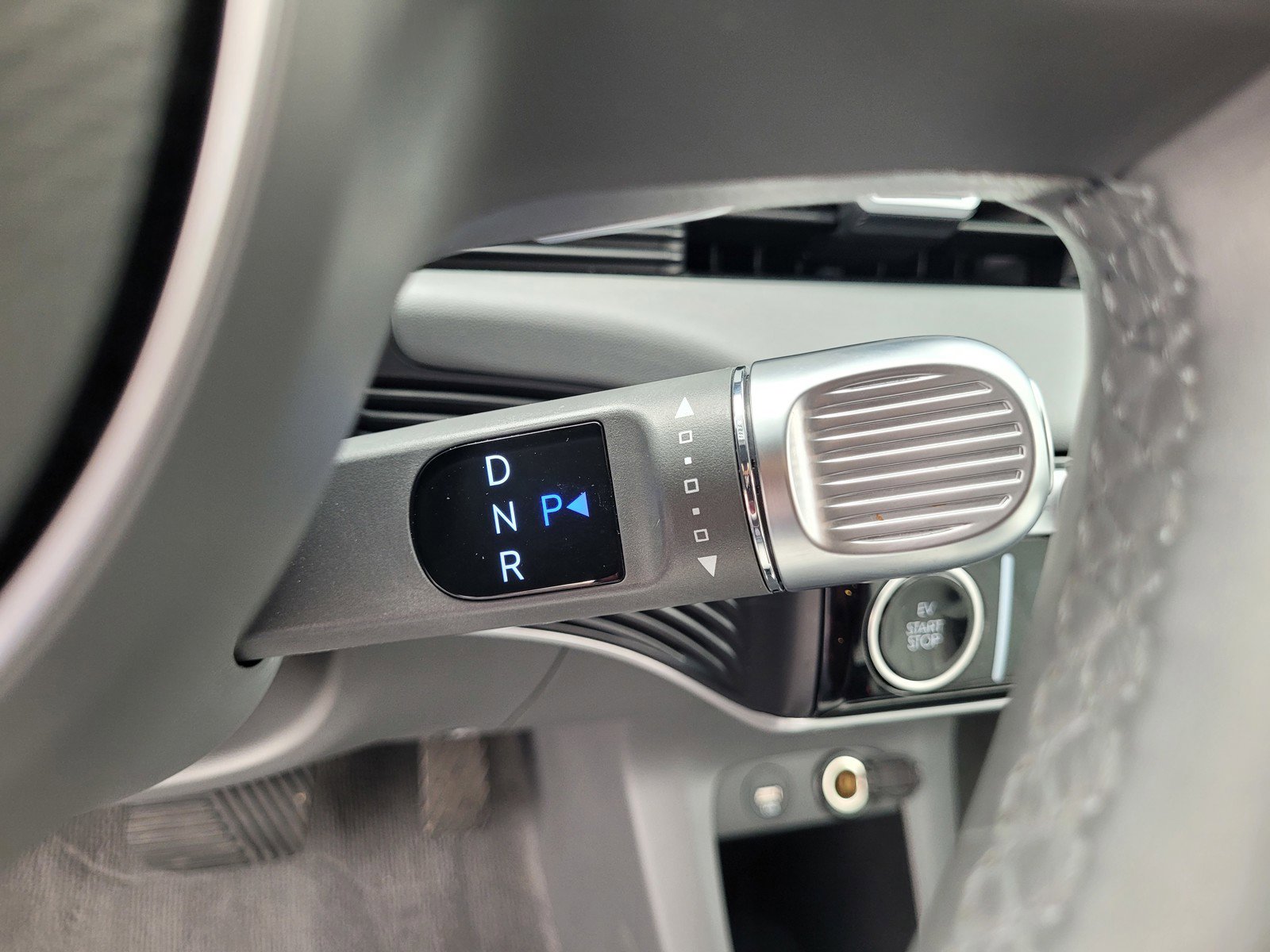 Used 2024 Hyundai Ioniq 5 Limited image 23