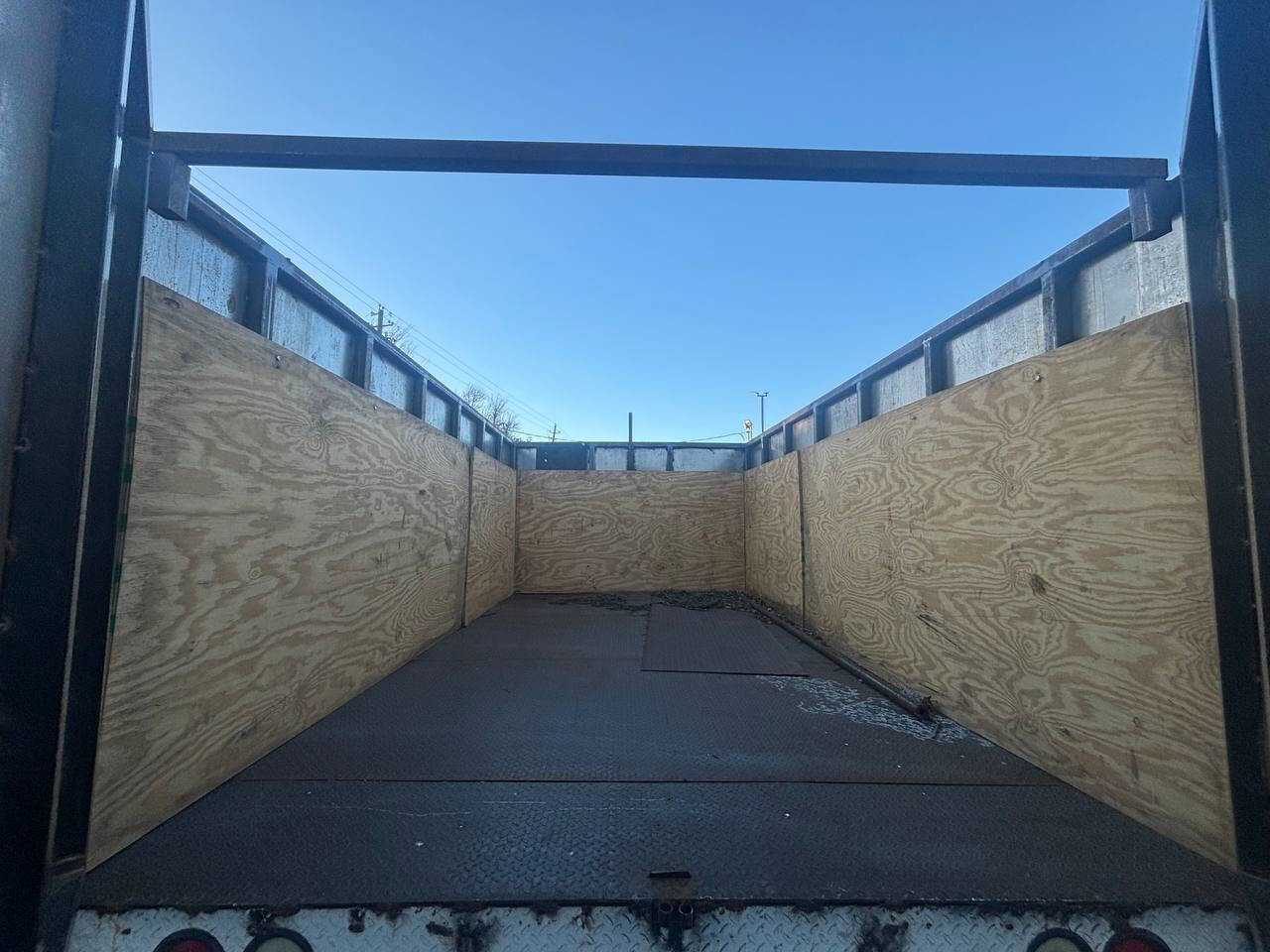 Used 2009 Ford F450 2WD Regular Cab Super Duty image 18