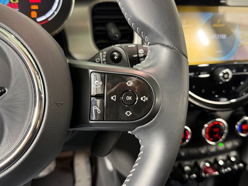 Used 2024 MINI Cooper S FWD image 11